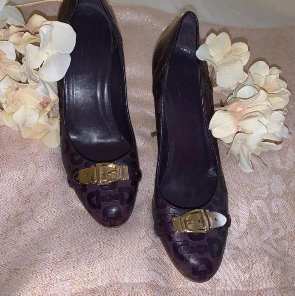 Used authentic Gucci shoes.